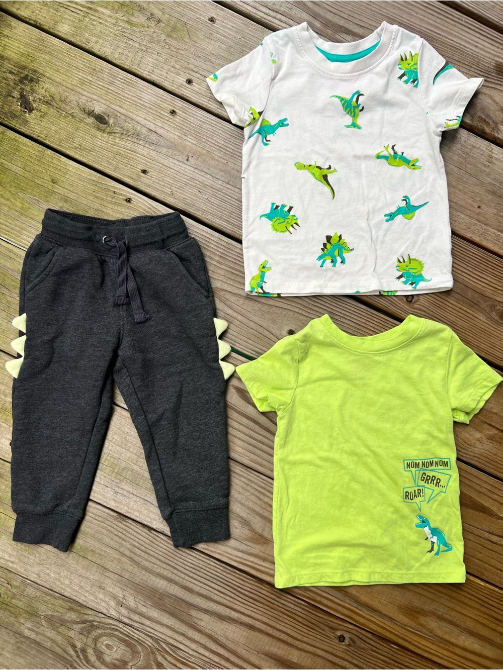 Cat & Jack T Shirts and Sweatpants Bundle 2T